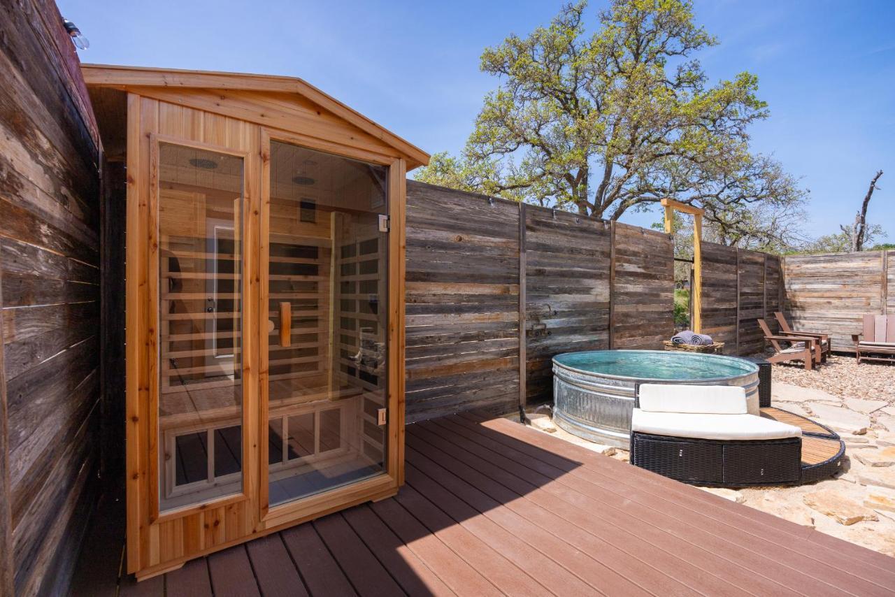 Villa Romantic Tiny Luxury Retreat W Heated Pool, Sauna N Outdoor Shower In Wimberley 10 Acres Exterior foto