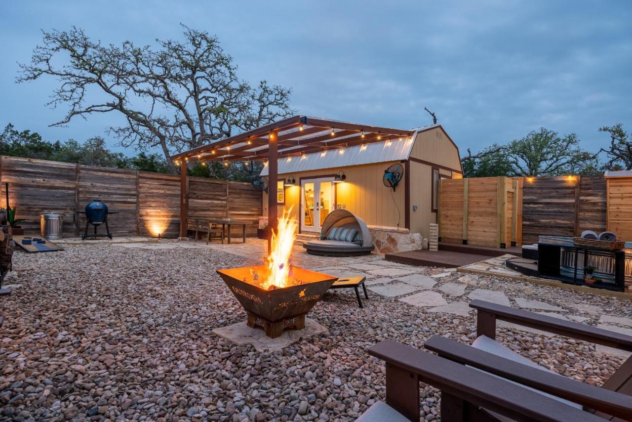 Villa Romantic Tiny Luxury Retreat W Heated Pool, Sauna N Outdoor Shower In Wimberley 10 Acres Exterior foto