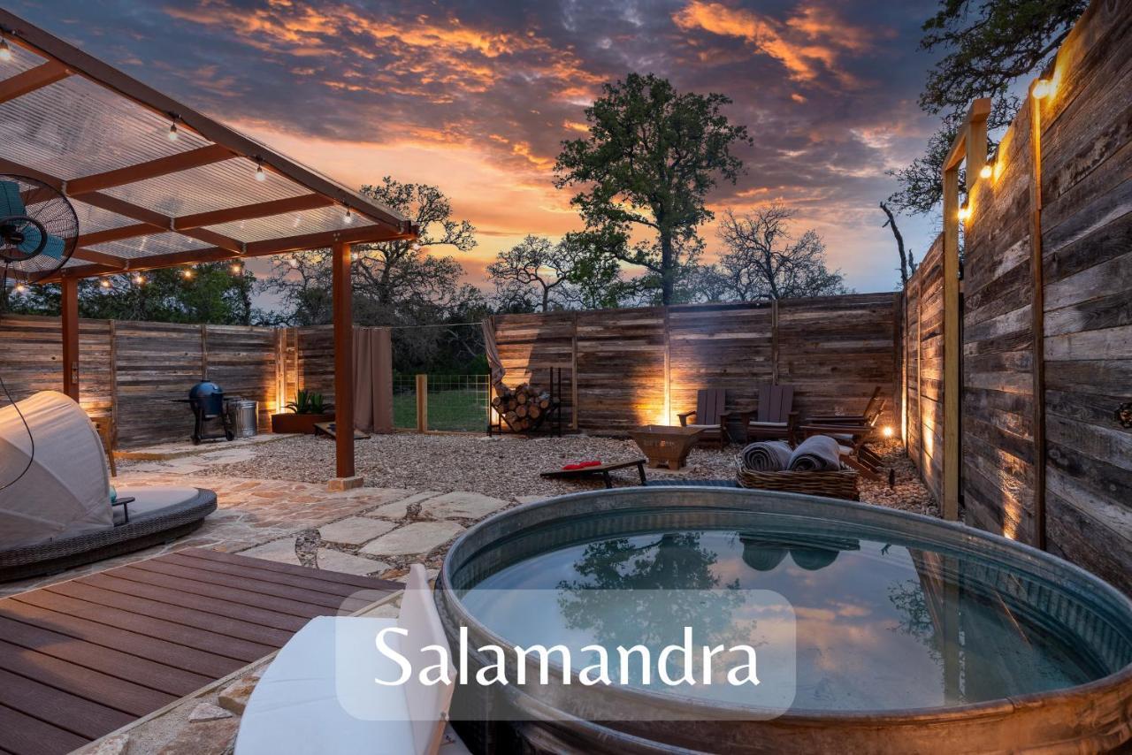 Villa Romantic Tiny Luxury Retreat W Heated Pool, Sauna N Outdoor Shower In Wimberley 10 Acres Exterior foto